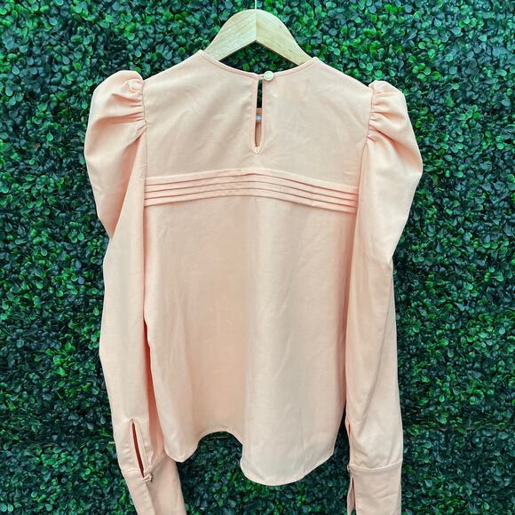 Yoke’s Boutique, Peach Blouse, Puff Sleeve, no size label S/M - Picture 6 of 8